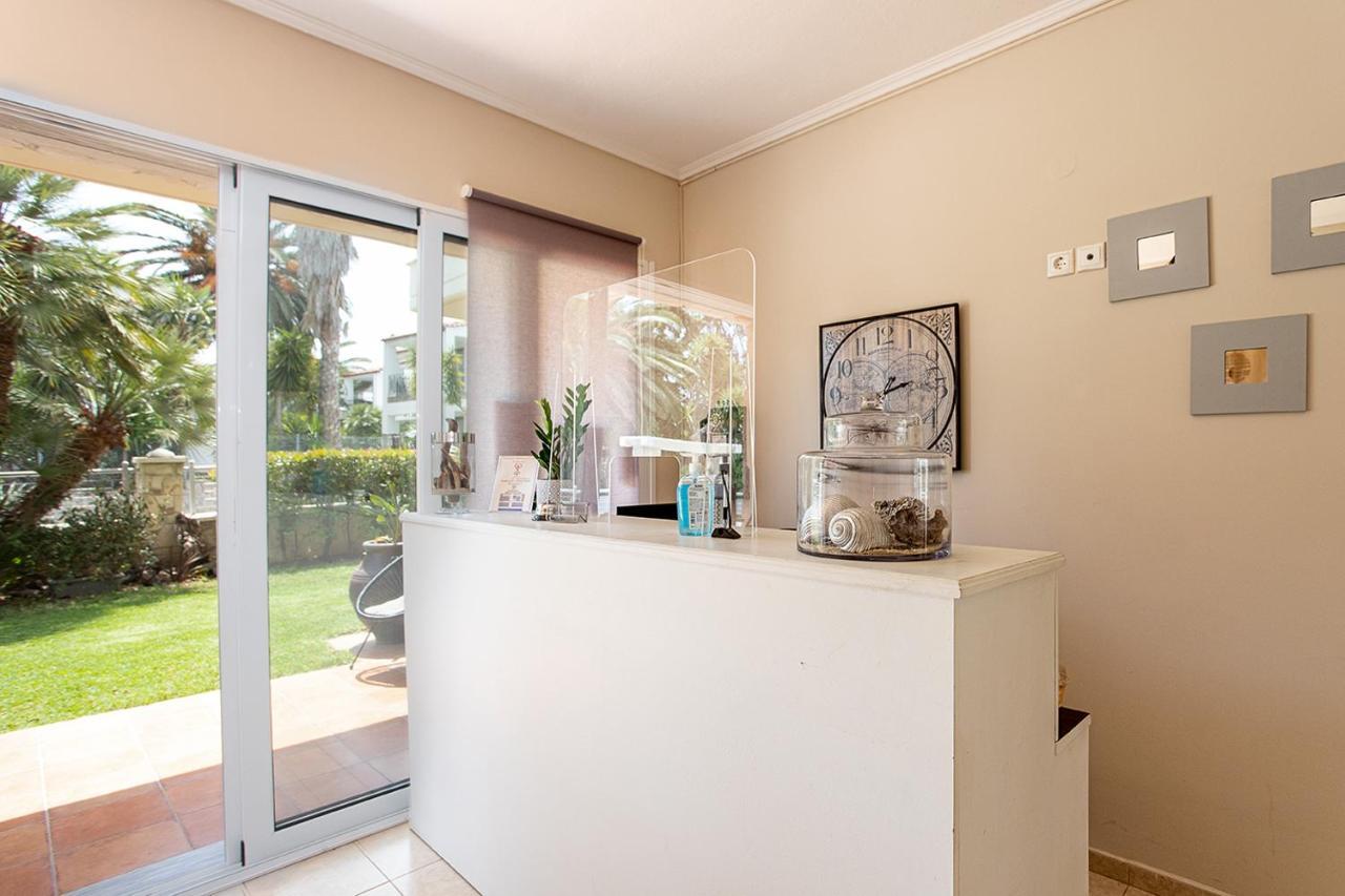 Danae Comfort Living Pefkochori Esterno foto